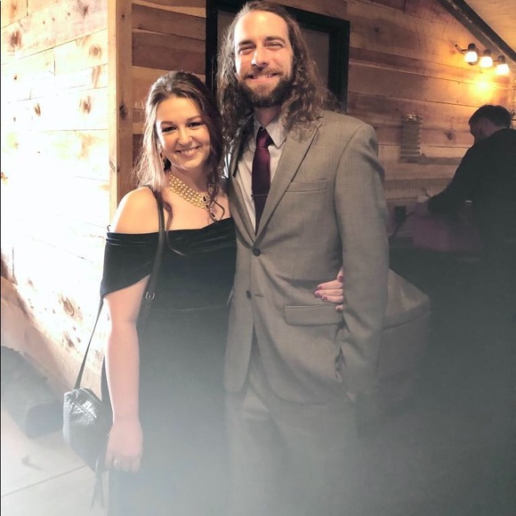 Meet your Posher, Lari - Picture 4 of 4